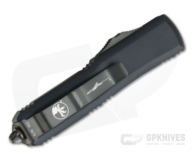 Microtech UTX-85 Signature Double Edge Black DLC 204P Black OTF Automatic Knife 232-1DLCTS 2 Microtech UTX-85 Signature Double Edge Black DLC 204P Black OTF Automatic Knife 232-1DLCTS - Image 2